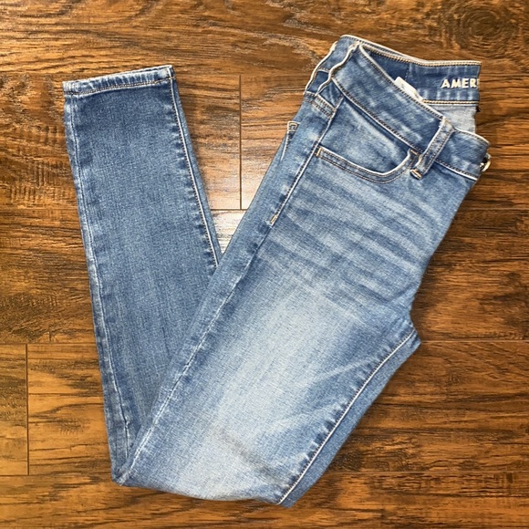 American Eagle Size 0 Short Jeans - Picture 4 of 5
